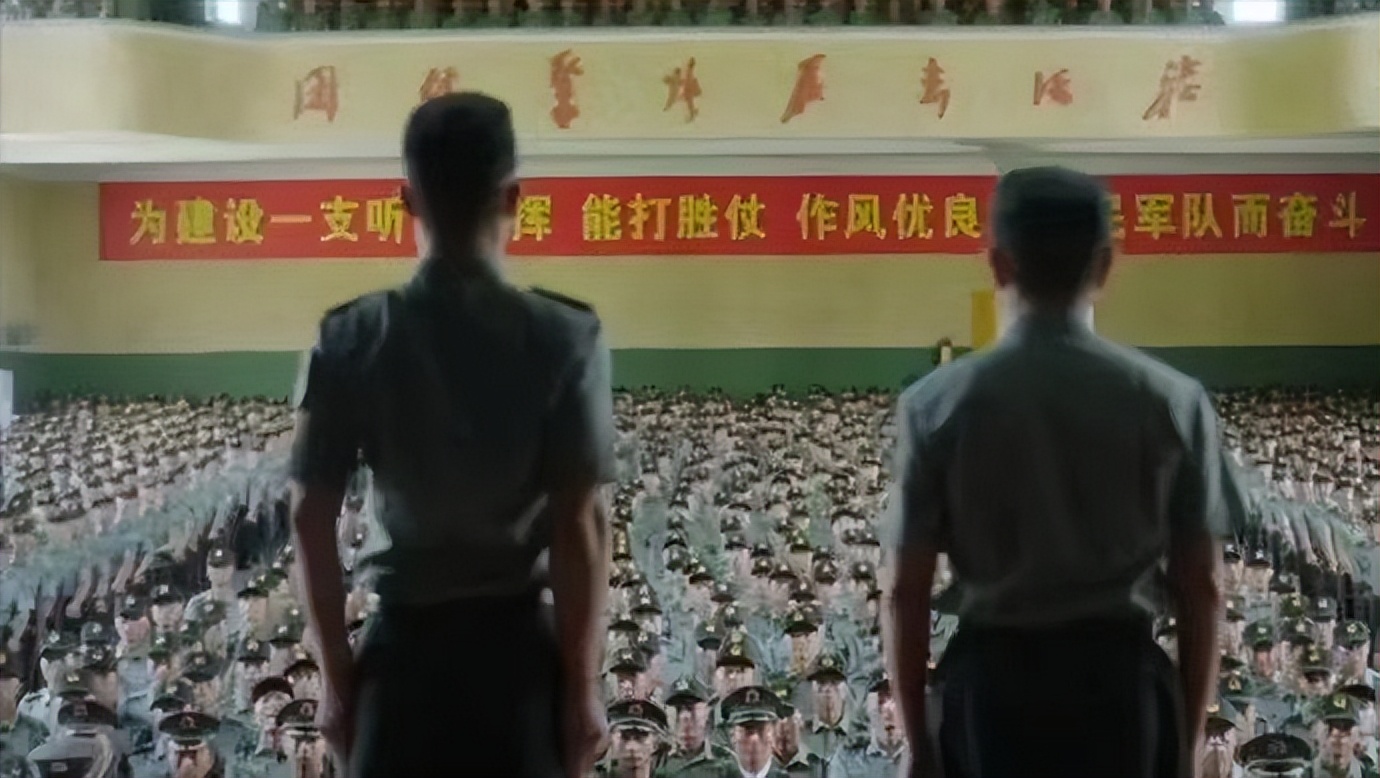 汶川地震后励志要当空降军的男孩,08年汶川地震第一次到灾区的部队