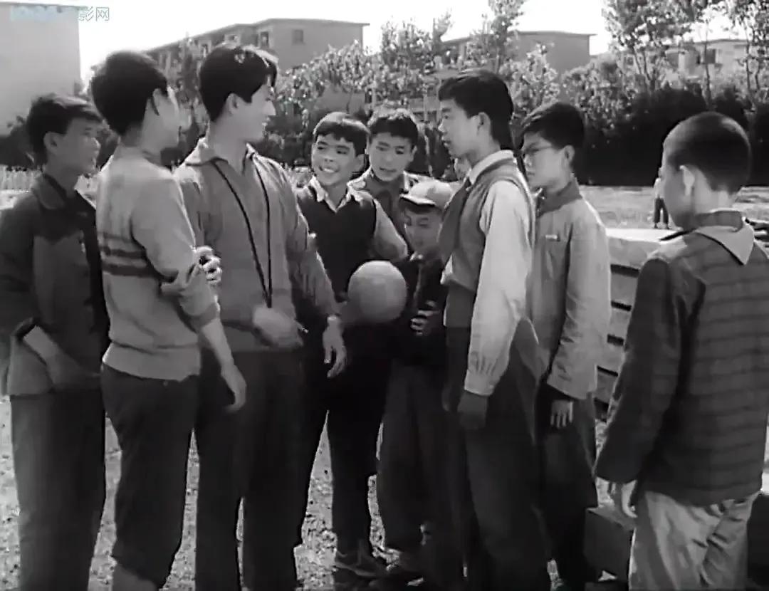 老电影小足球队员在线观看,60年代老电影小足球队员完整版