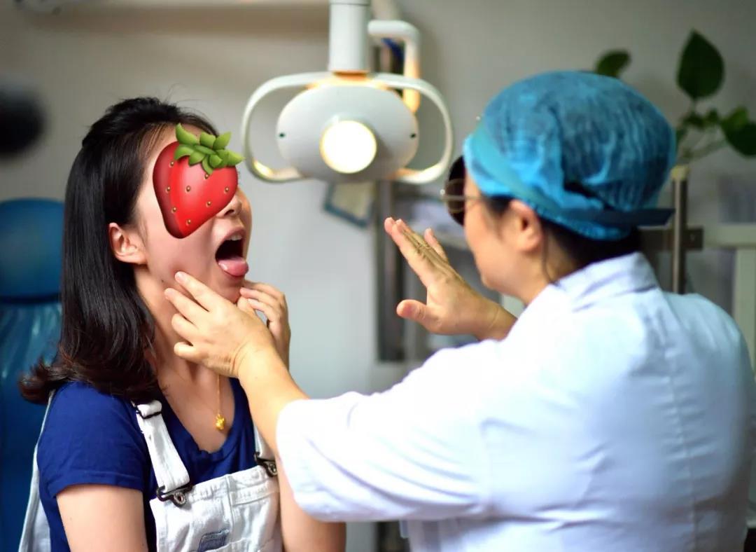 扁桃体周围脓肿是什么原因引起的,扁桃体周围脓肿并发症