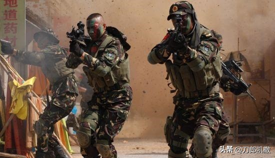 我是特种兵退役十年,我是特种兵13年后重回部队