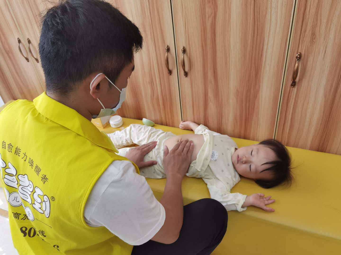 风热感冒中药银翘散,风热感冒的治疗方法藿香正气水