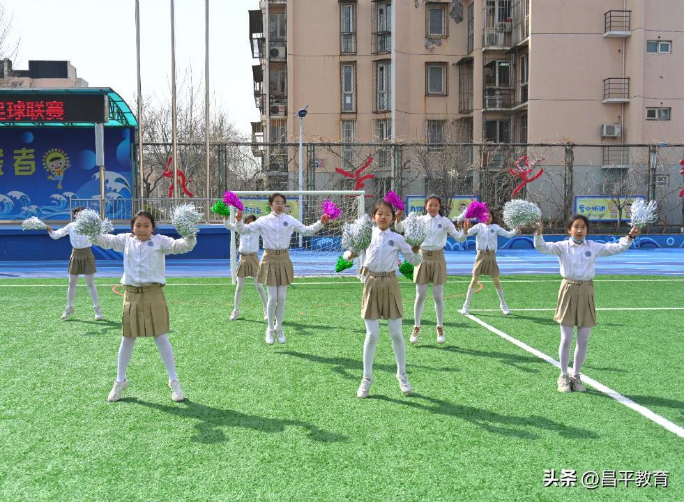 人人踢足球,世界中学生足球世界杯