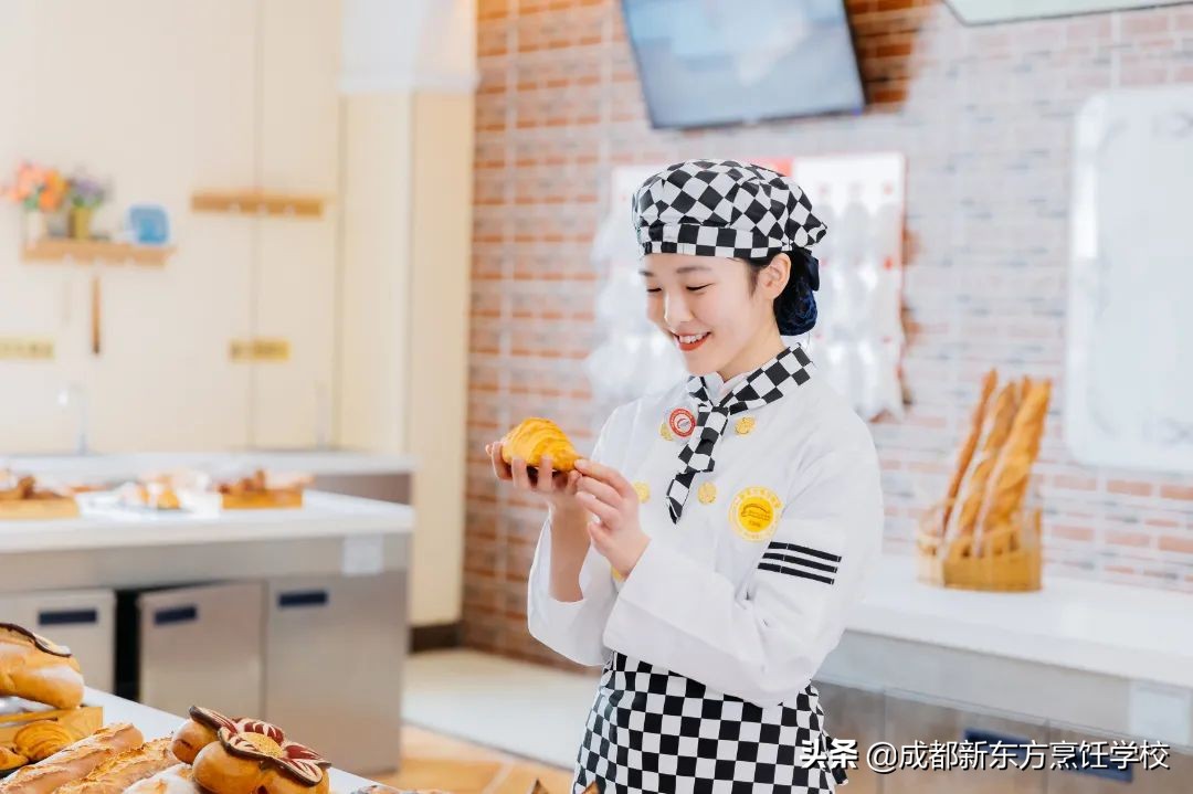 做铁板烧厨师怎么样才有出息,30几岁了还在做厨师有出息吗