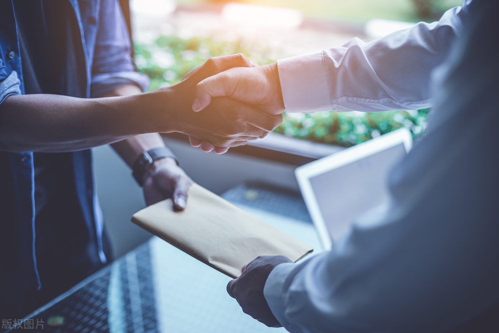 大表哥借我20万，竟然去干那种事，众叛亲离！