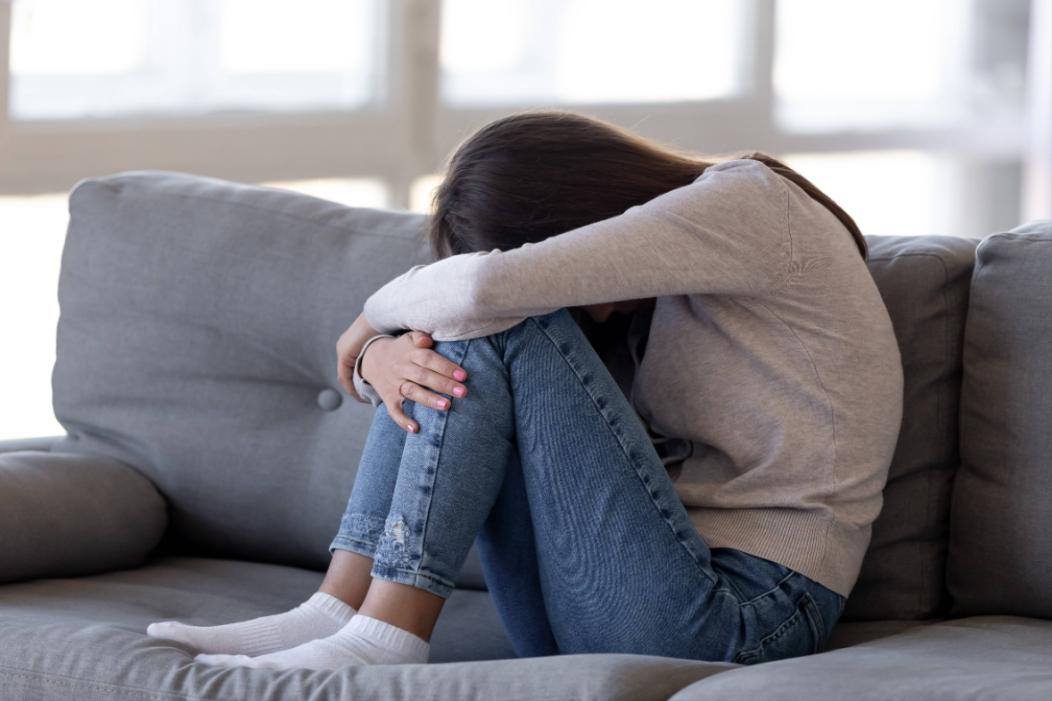 女人有时候会哭泣是怎么回事,夫妻之间为什么女人容易生气