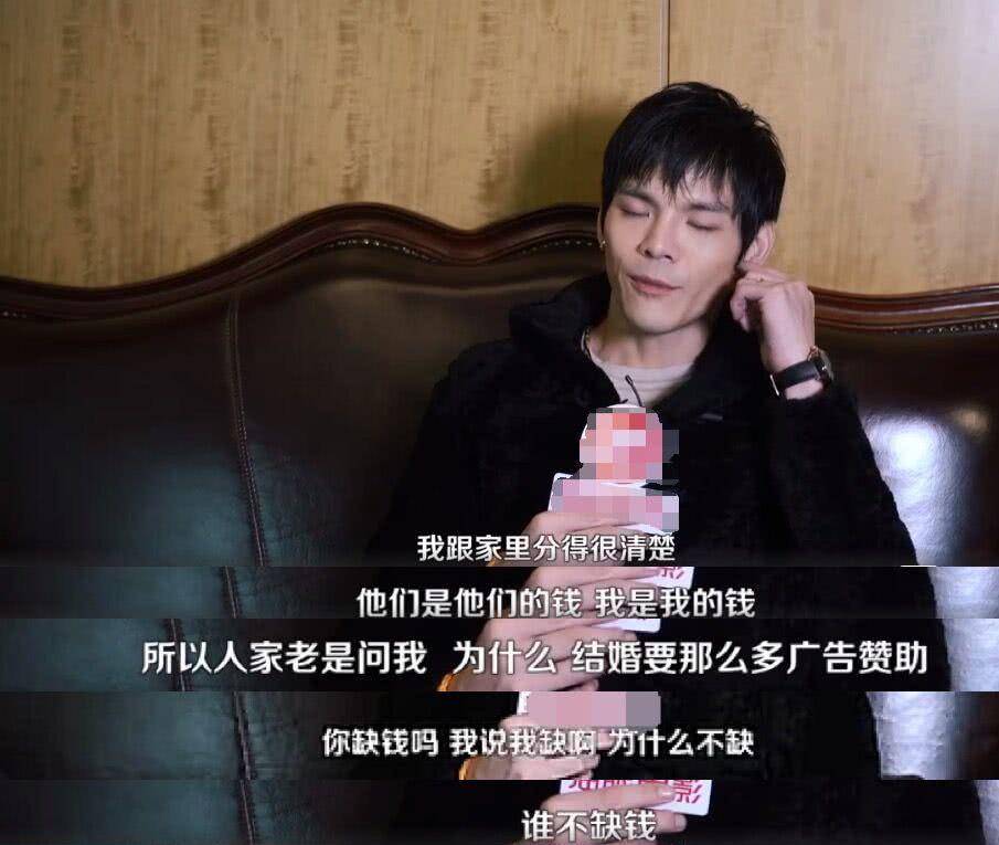 向太事业版图扩张，前往杭州买地盖房子做生意，亲自参与品牌设计