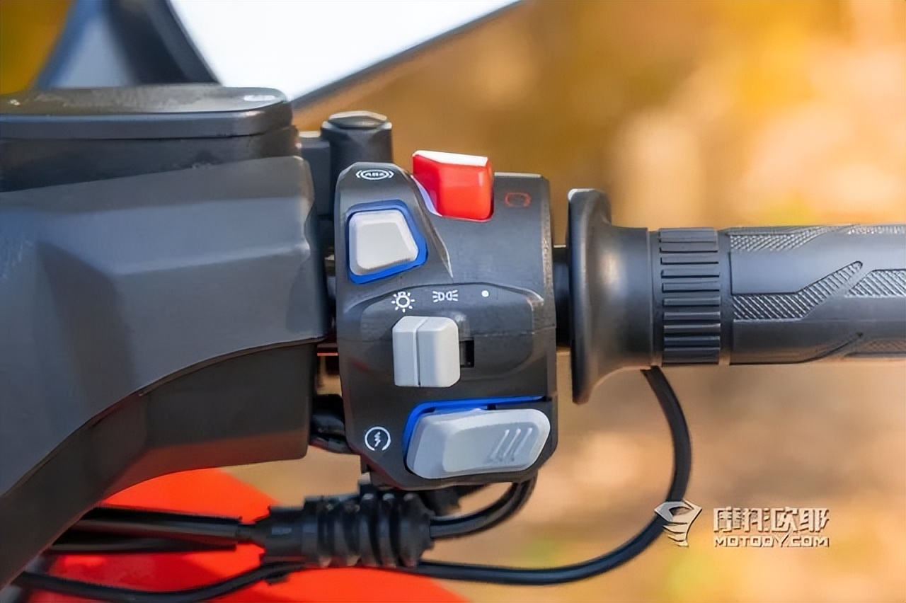 台荣捍卫者tr300t品质如何,台荣捍卫者tr300