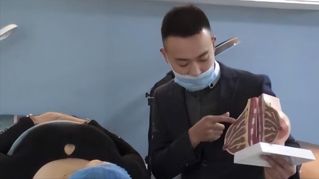 做催乳师一个月挣多少钱,90后小伙做催乳师