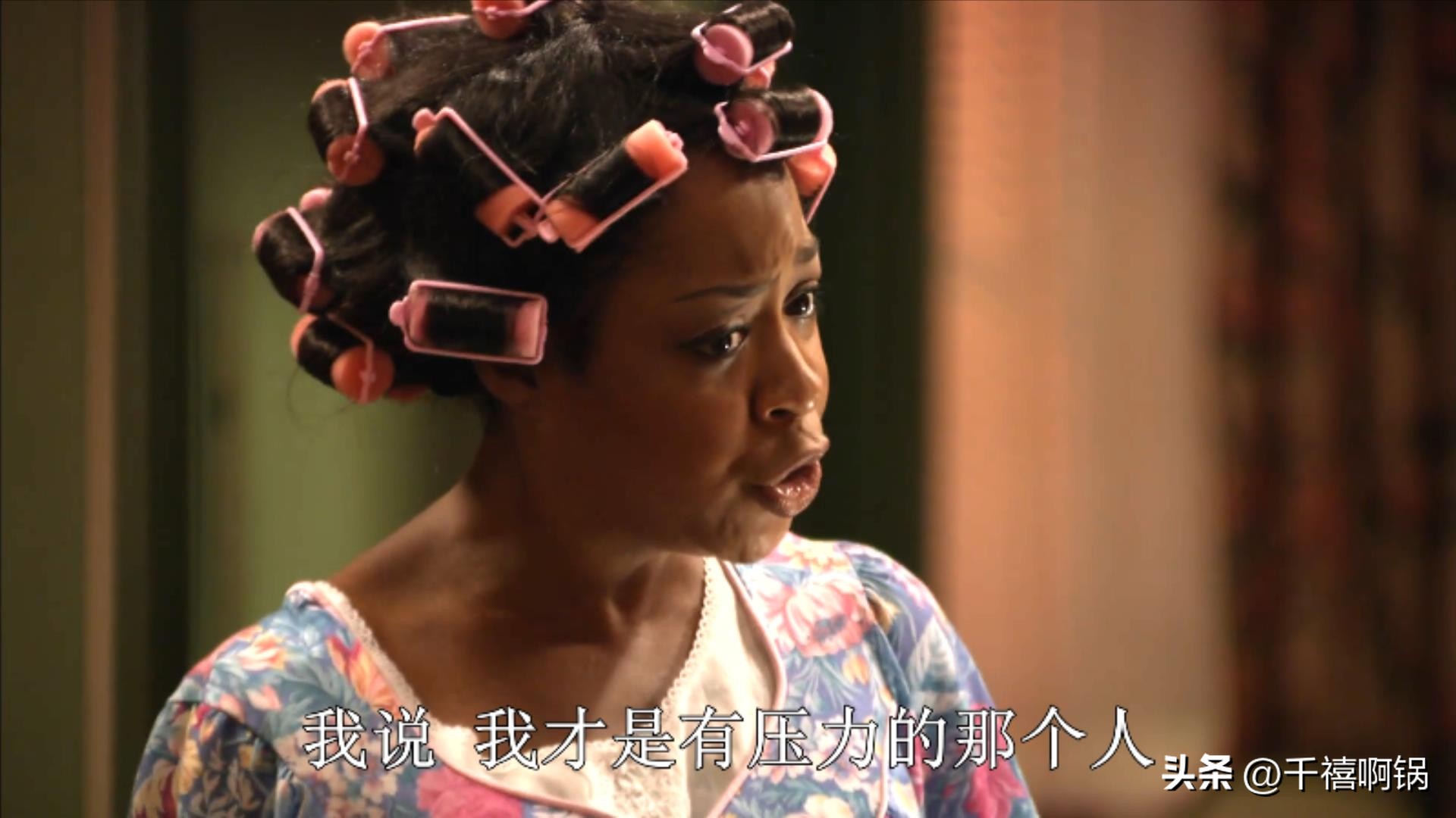 走在街上遇见强盗该怎么办?网友:当然是凉拌啊!