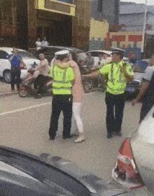 老婆包里发现的药片,老婆包里发现这个药片