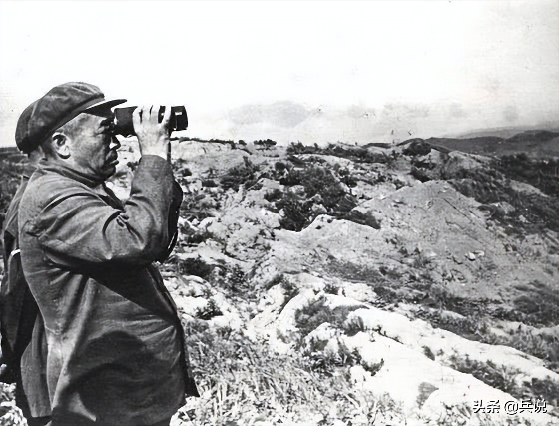 彭德怀与贺龙比较：一个元帅排第二，一人排第五，区别何在？