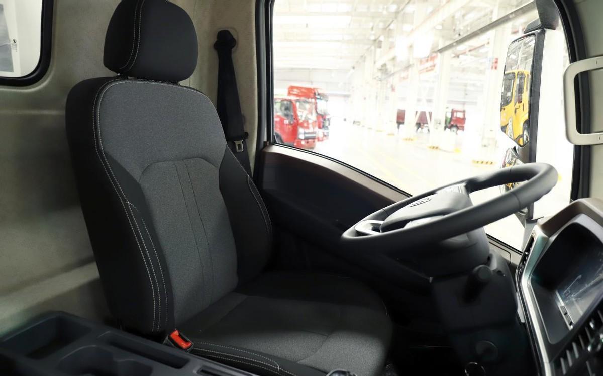 陕汽德龙g2宽体上路价,陕汽德龙g2驾驶体验