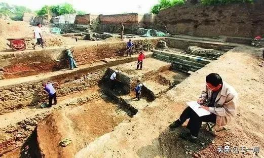 挖出来500年前的女尸,8000年前的古墓女尸