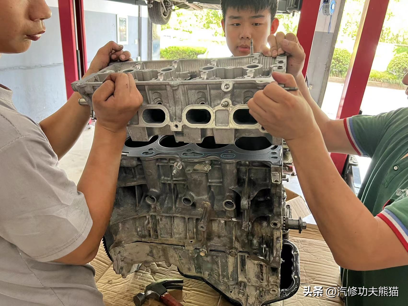 凯美瑞路上趴窝,一车传三代的丰田