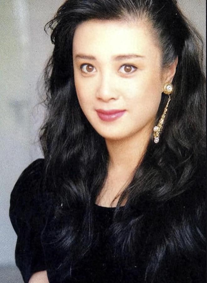 娱圈再传噩耗,网传傅艺伟30岁儿子高乐男去世