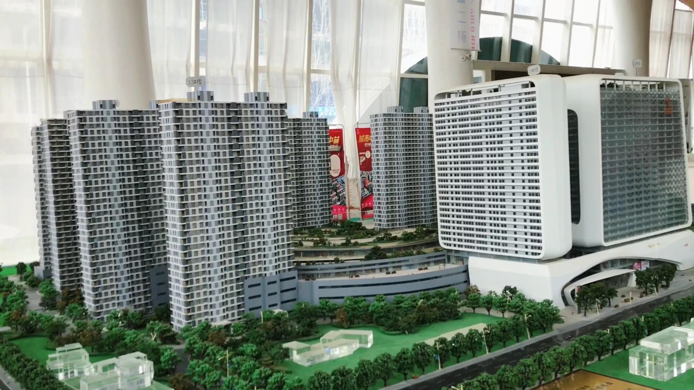 这么好的位置它烂尾了，曾引入中信城开和万达集团，也没救活它