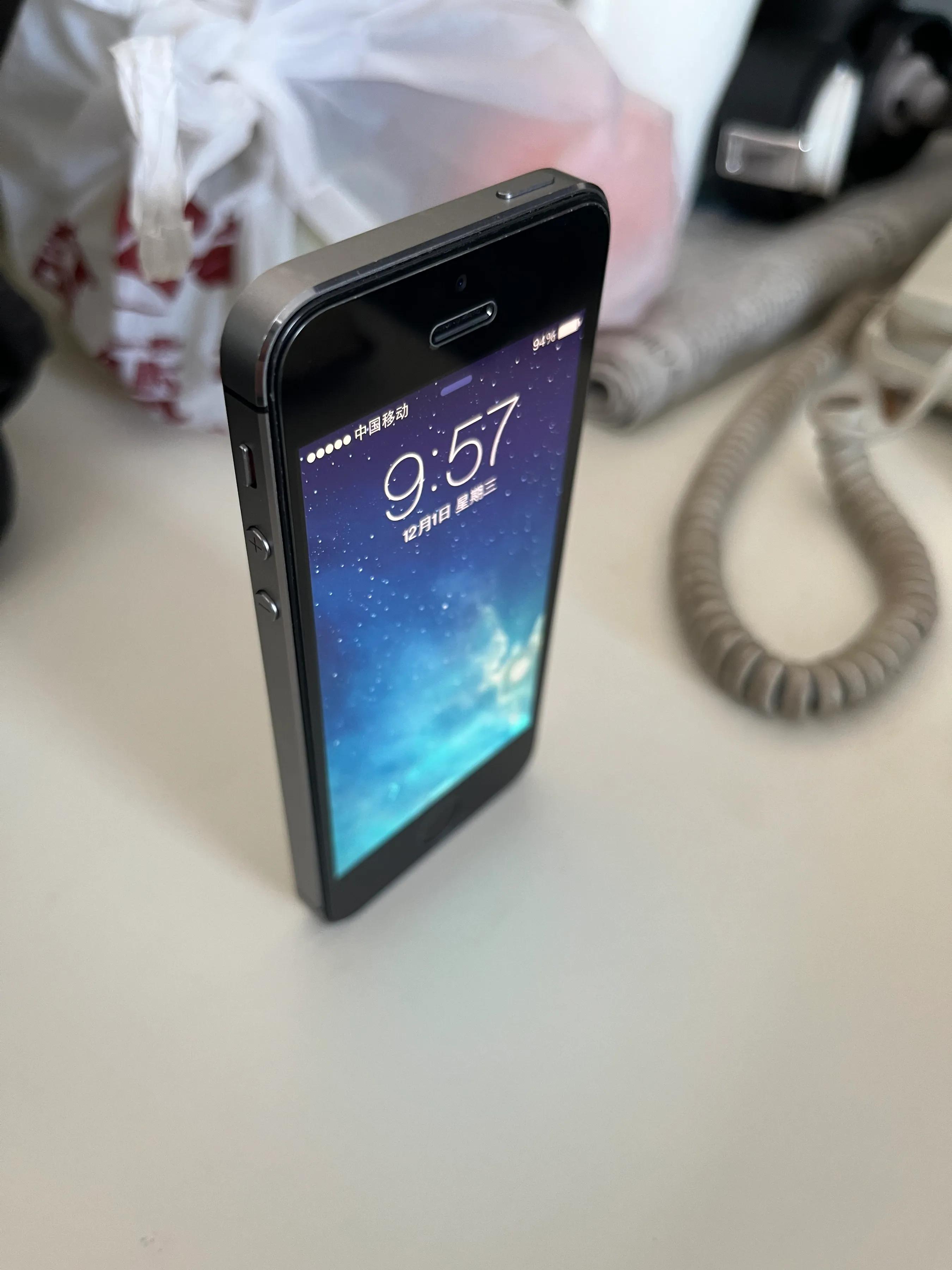 iphone5s深空灰视频,iphone5s深空灰金色