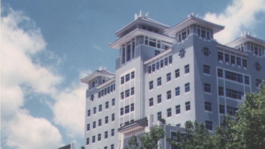 金融专硕考研：重庆大学和中南财经政法大学哪个更好考？如何选择