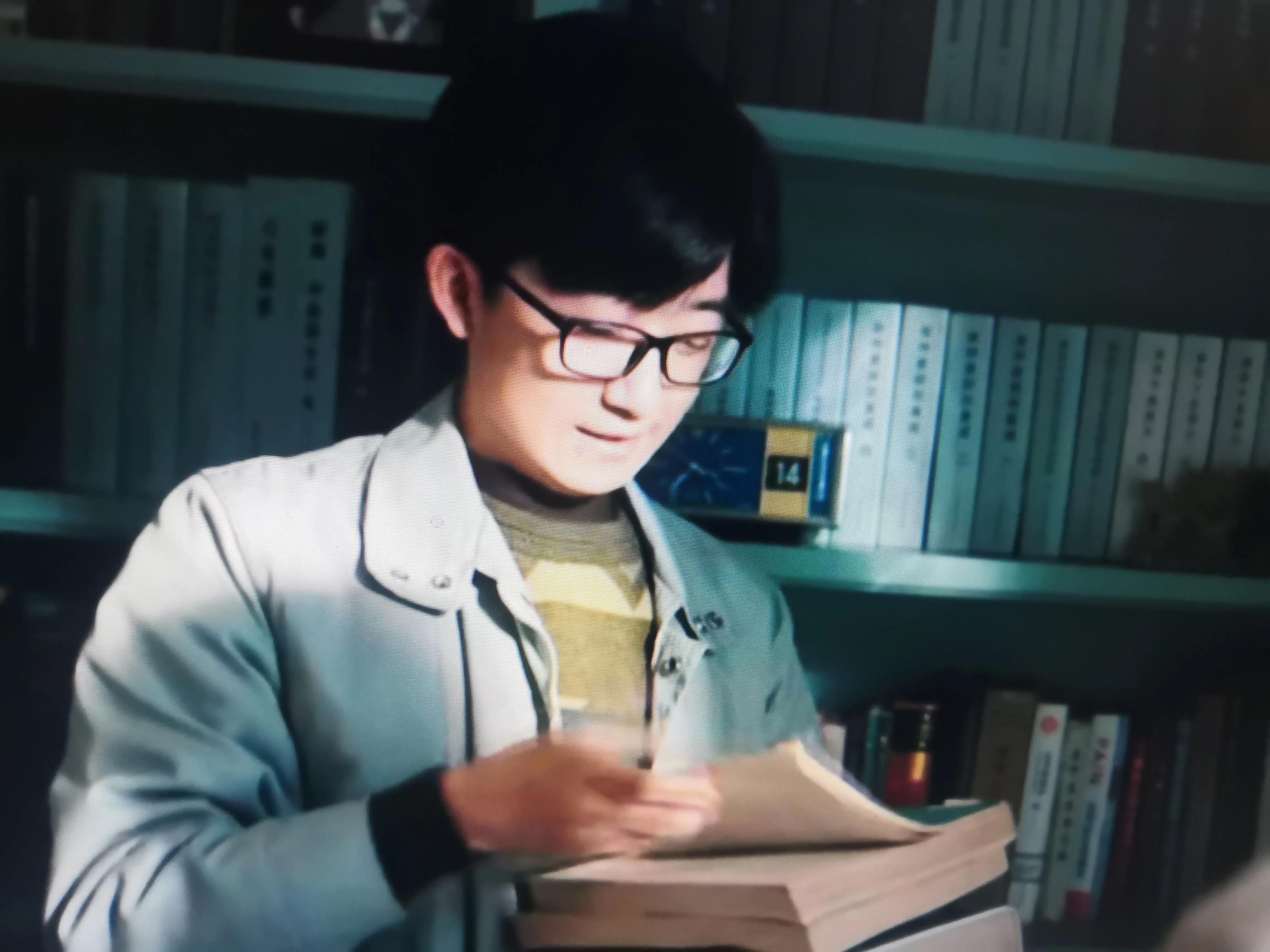 我们的日子小雪花跳舞视频,我们的日子雪花长大后好看吗