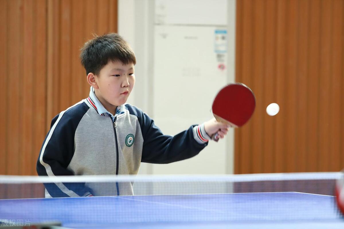 怎样教儿童打乒乓球,如何让孩子的乒乓球水平快速提高
