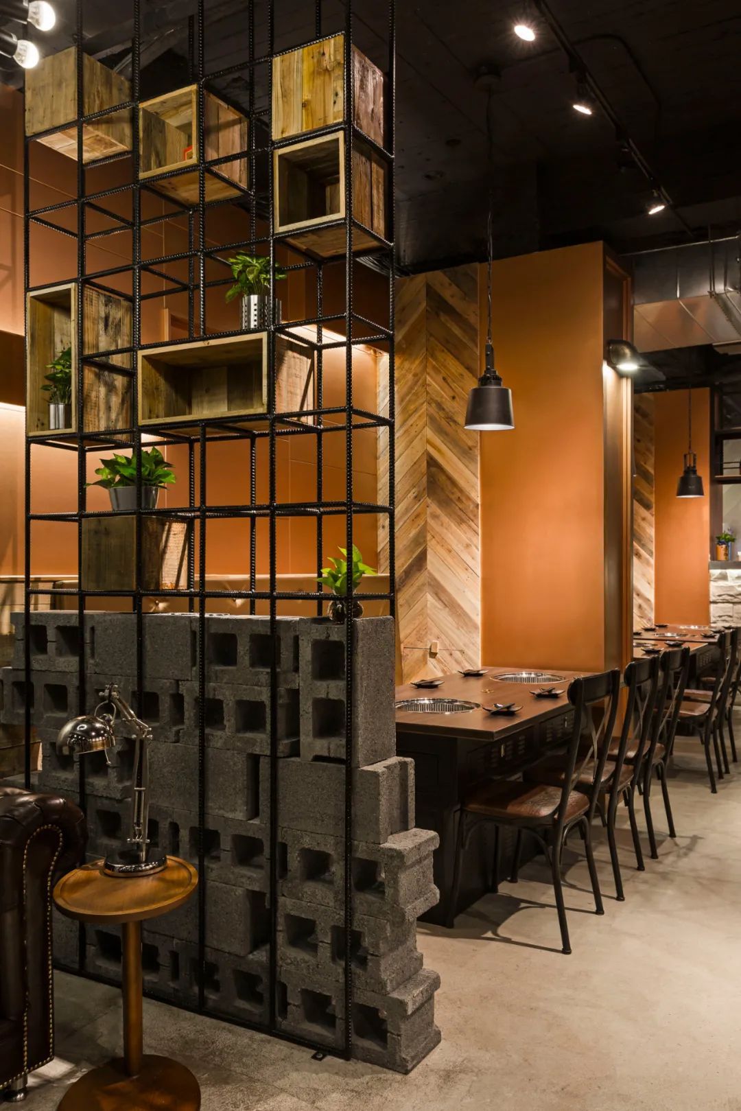 设计师王迪设计作品：烤肉店｜嗜烧肉