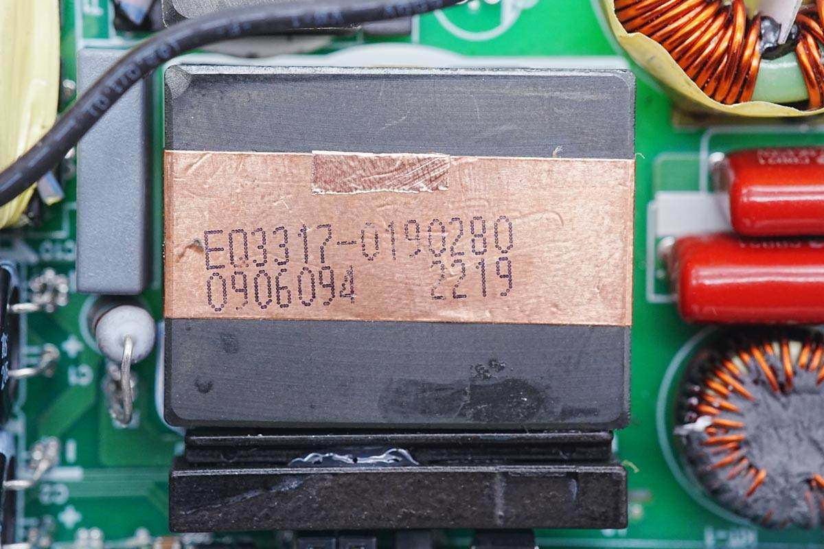 雷蛇笔记本氮化镓适配器,雷蛇330w氮化镓适配器