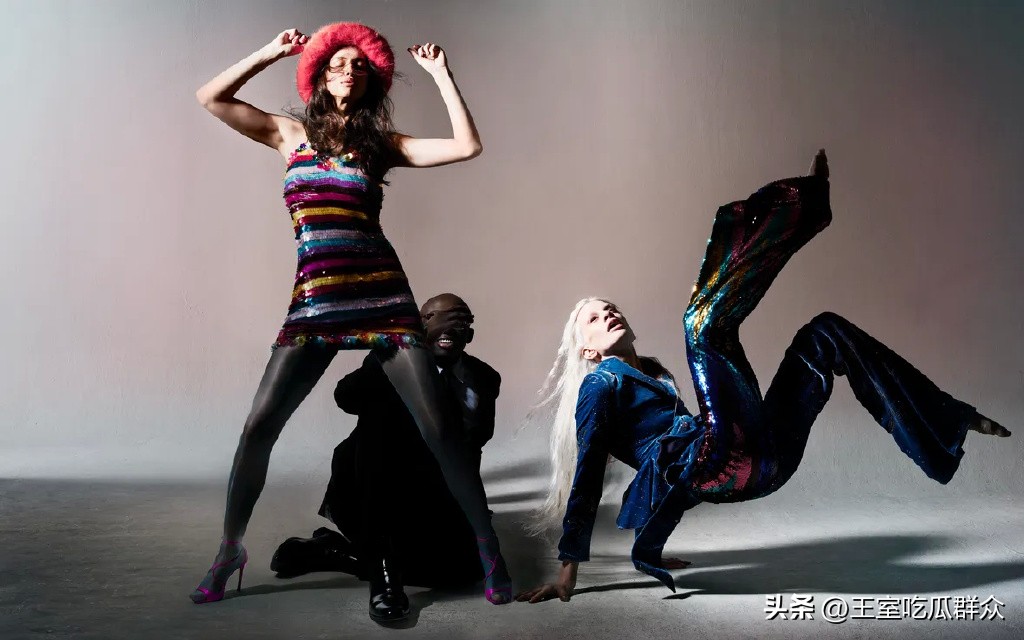 c罗前女友街头大秀好身材,c罗女友乔治娜泳衣广告