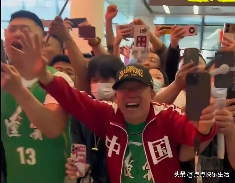 吴前赛后谈郭艾伦,辽篮归来郭艾伦