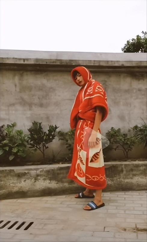 野模陆仙人穿搭,野模逆袭陆仙人