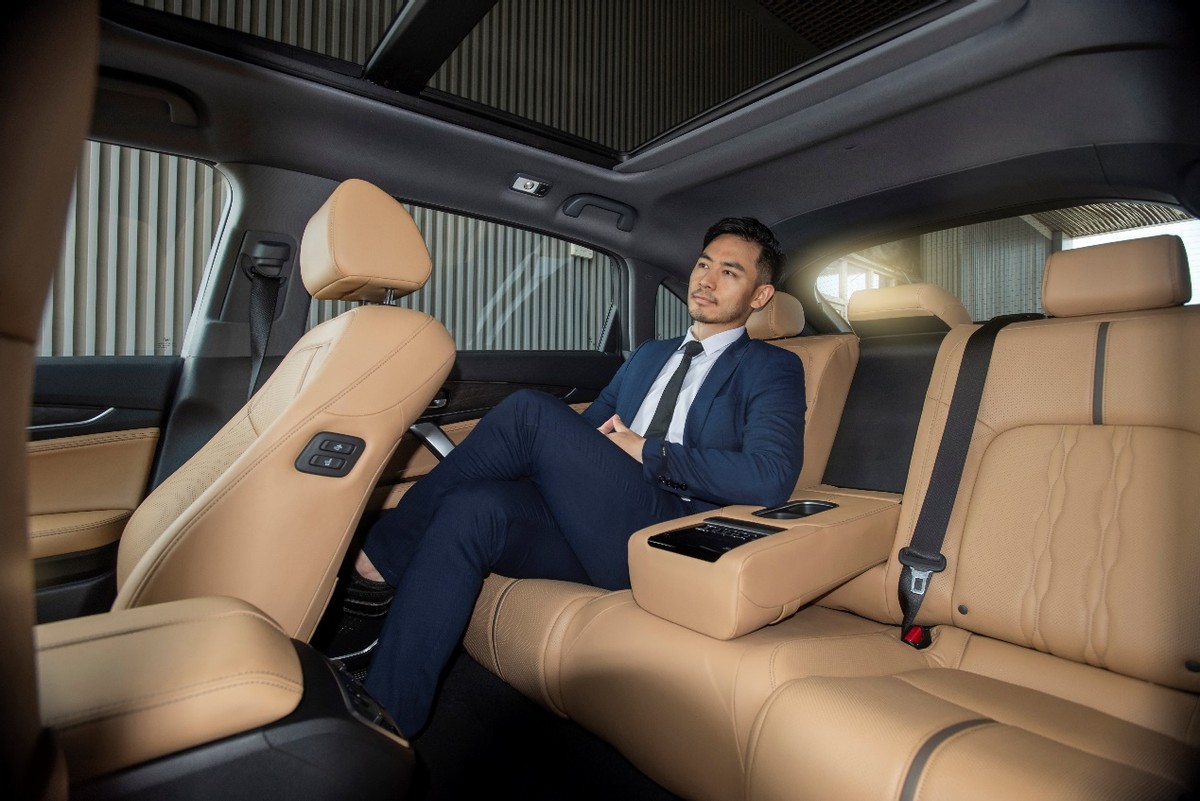 三年焕新ur-v力荐,看了全新ur-v或许就明白了