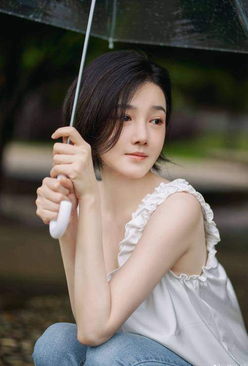 陈小纭整容前演过什么电视剧,演员陈小纭现状