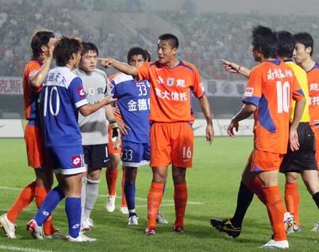 大羽进球庆祝,帽子戏法比赛进球