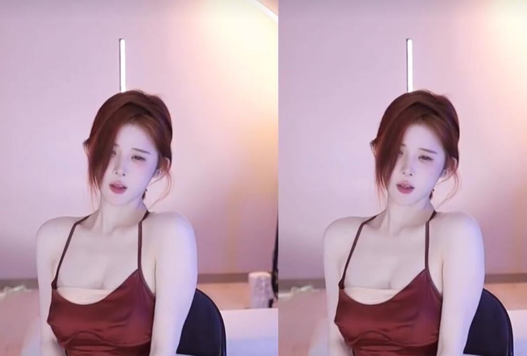 斗鱼女主播上热搜,斗鱼直播年度活动女主播跳舞