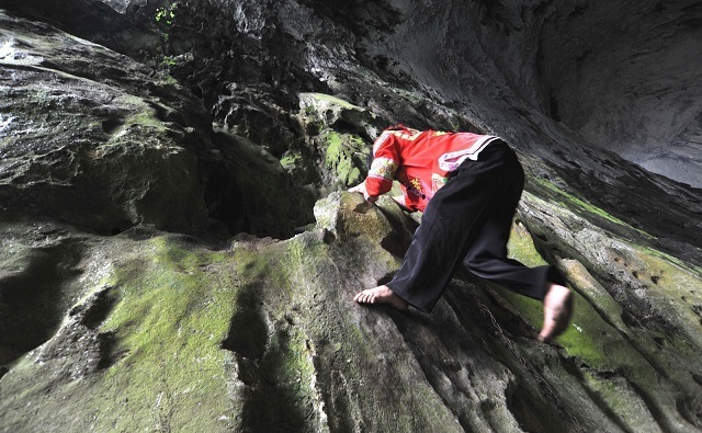 贵州背尸人完整版,背尸人悬棺