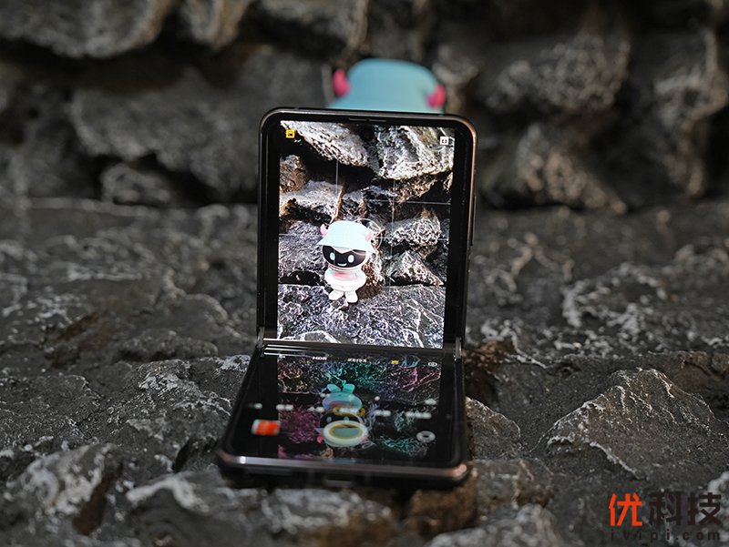 vivozflip颜值天花板,vivoxflip最新深度评测