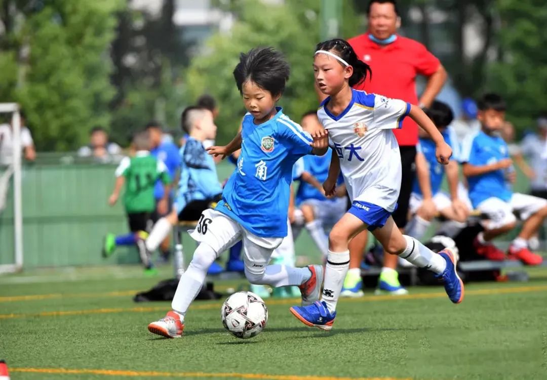 新洲区校园足球文化,校园足球氛围打造