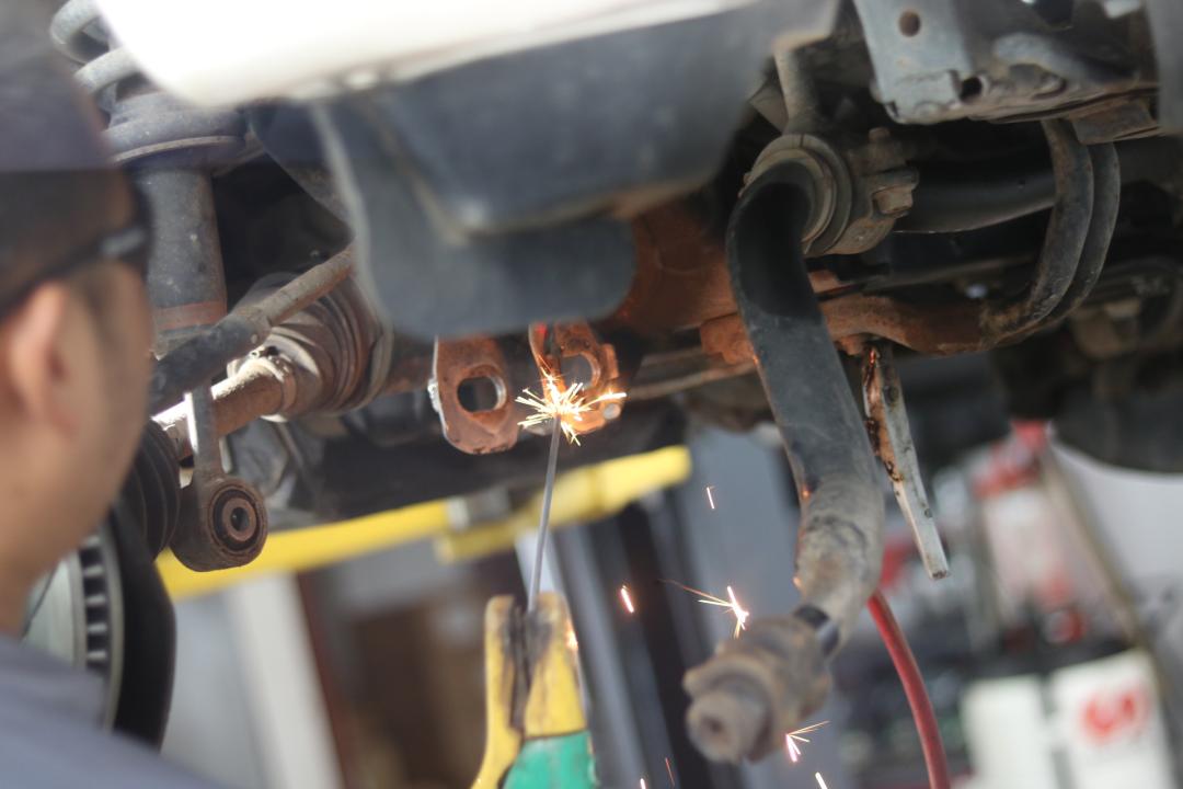 11年的丰田霸道翻新复活,破旧丰田翻新