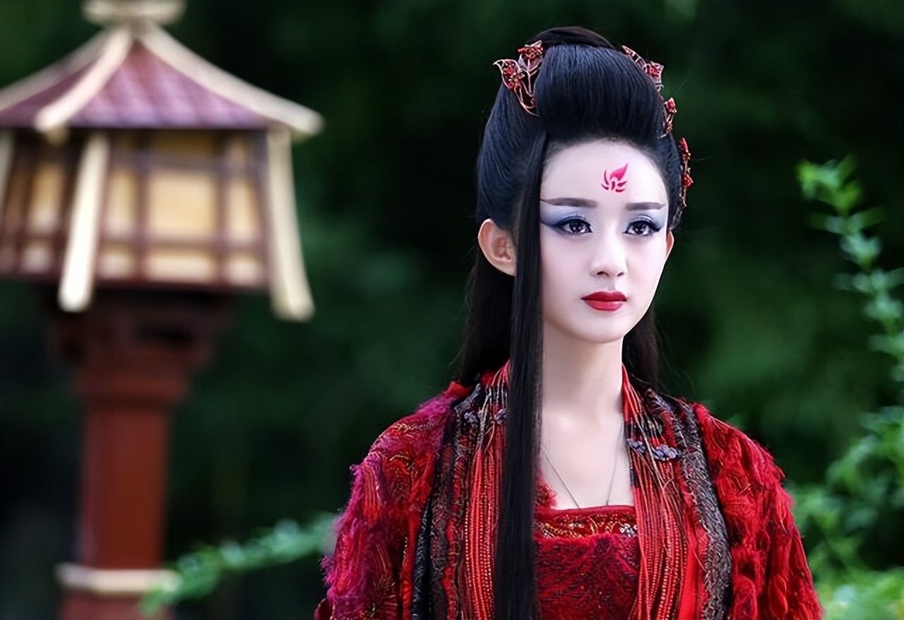 花千骨因为什么变成妖女,花千骨为什么会变成妖神