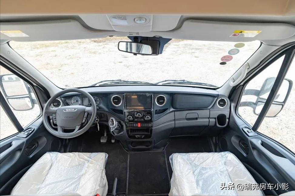 瑞弗v800房车二手,瑞弗v800房车双拓展多少钱一台