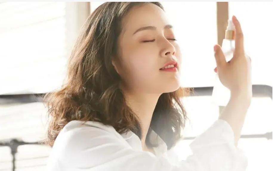 冬季混干夏季混油的百元水乳推荐,油皮水乳平价学生秋冬百元以下