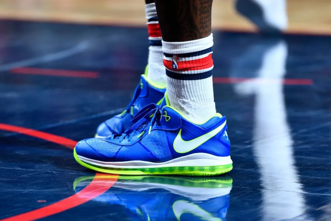 欧文和乔治球鞋,nikekobeivprotro男子篮球鞋