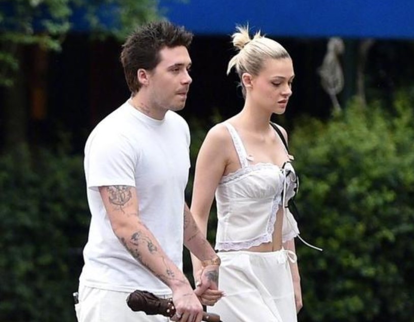 拒绝婆婆提供的婚纱,让老公布鲁克林冠妻姓,妮可拉什么来头?