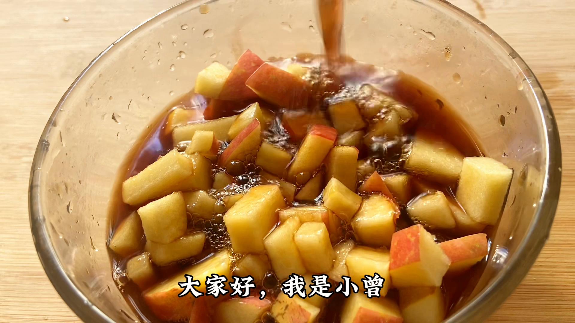 苹果用陈醋泡3天，如果食欲不好可以试试，这是90岁爷爷...