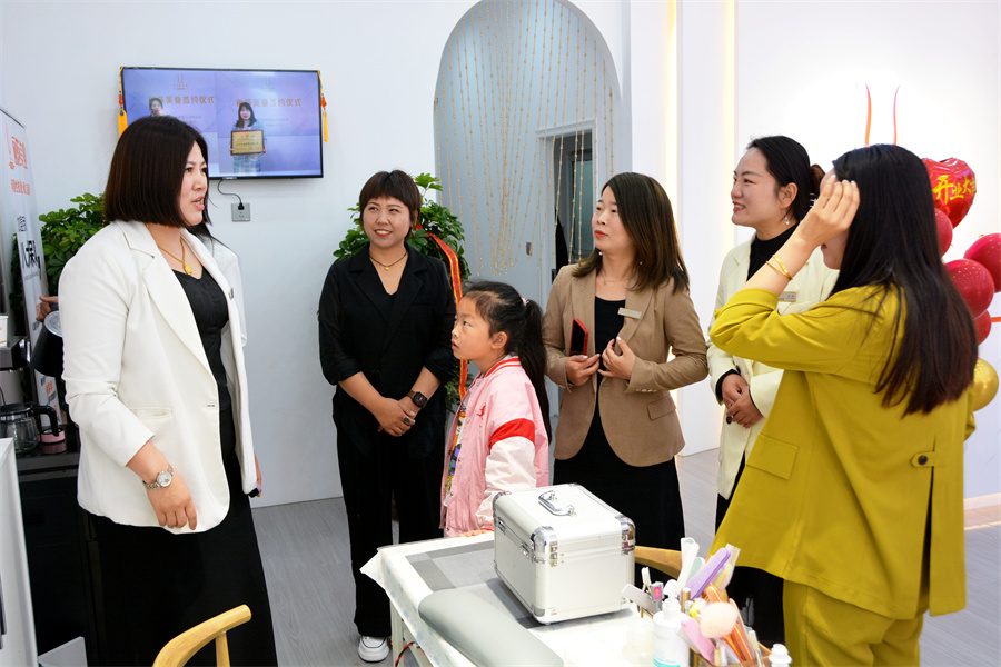 丽莎涵美郑州旗舰店,丽莎美业郑州