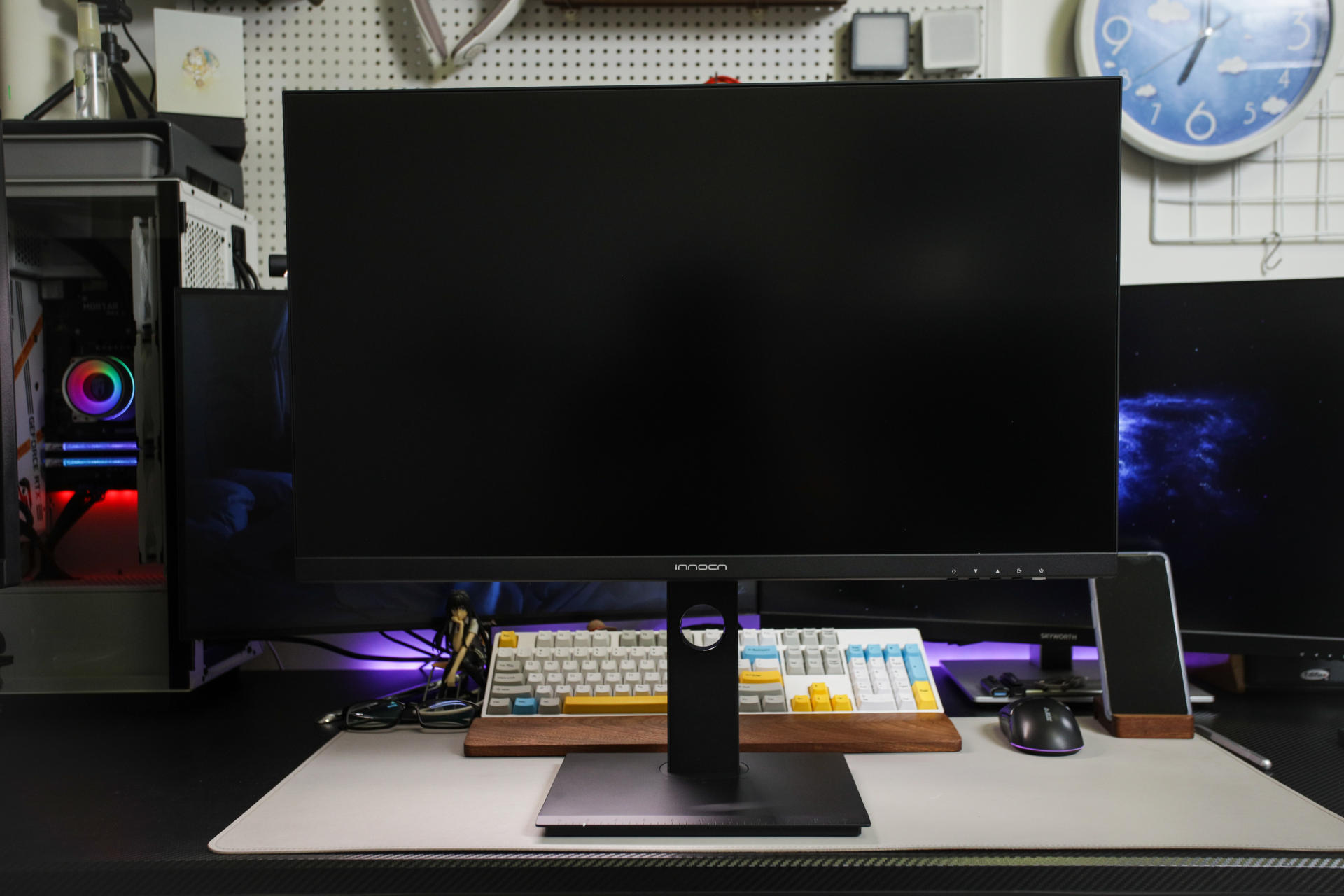 冠捷和优派三星显示器哪个好,4k的显示器优派和冠捷哪个好