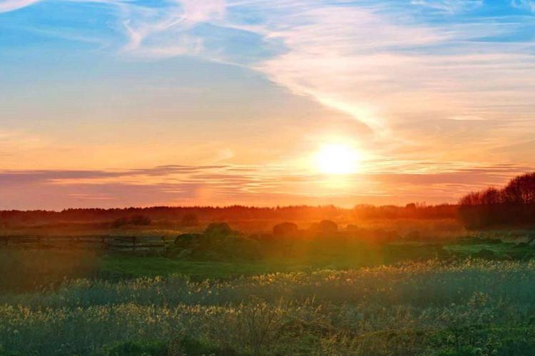 人际交往对自己有恩的人怎么对待,对你有恩的人不要请吃饭送礼