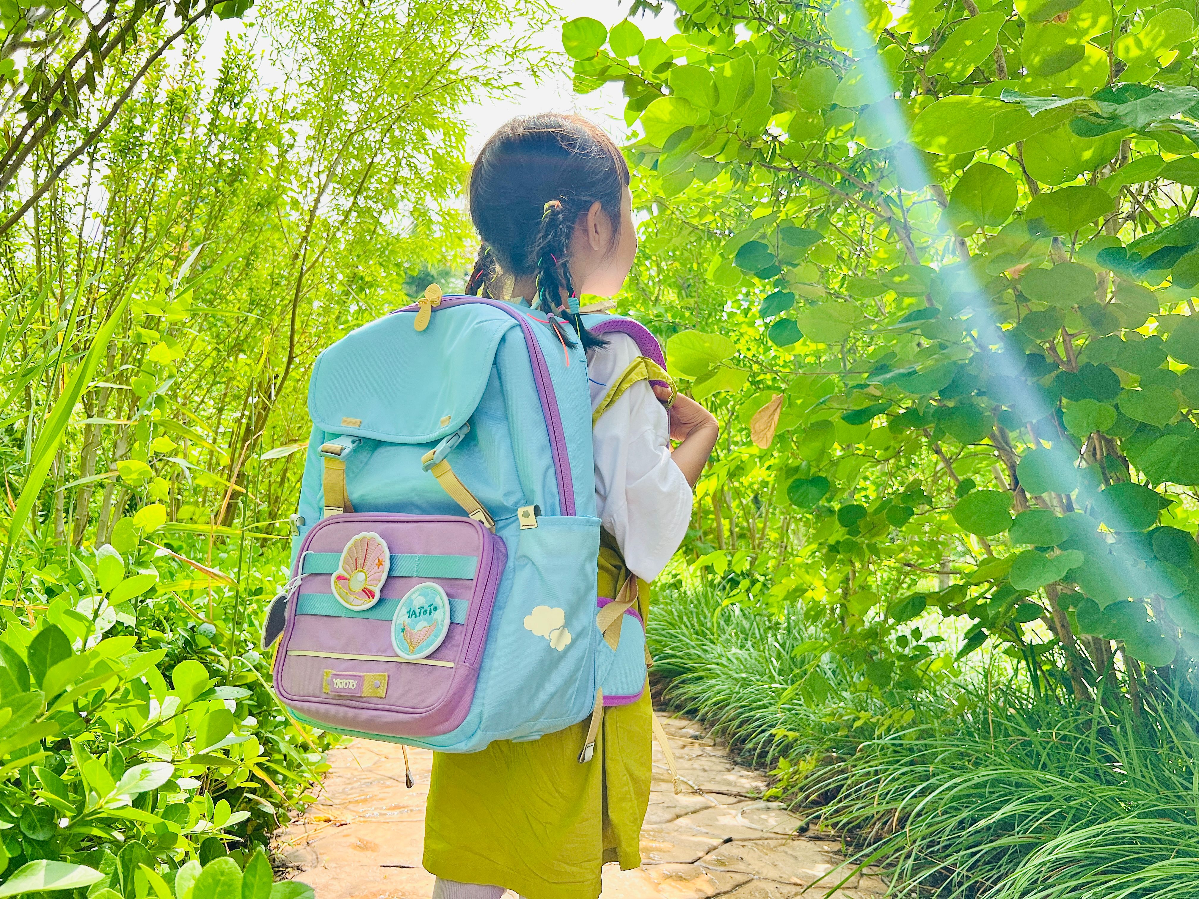 儿童小学生护脊书包推荐,小学生护脊书包排行榜前十名