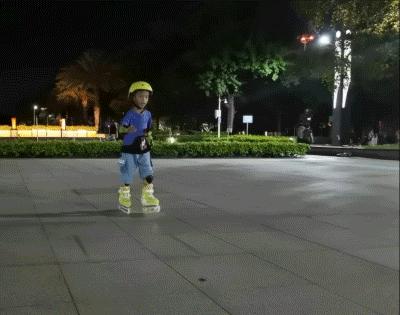 酷骑轮滑鞋是专业轮滑吗,轮滑初学儿童版轮滑鞋