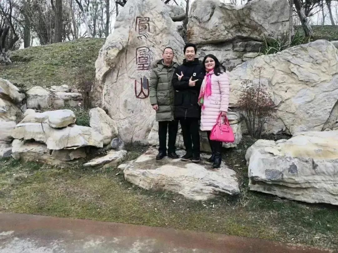 致三十周岁的宝贝儿子李淑华（江苏）《浪子情怀》诗歌集