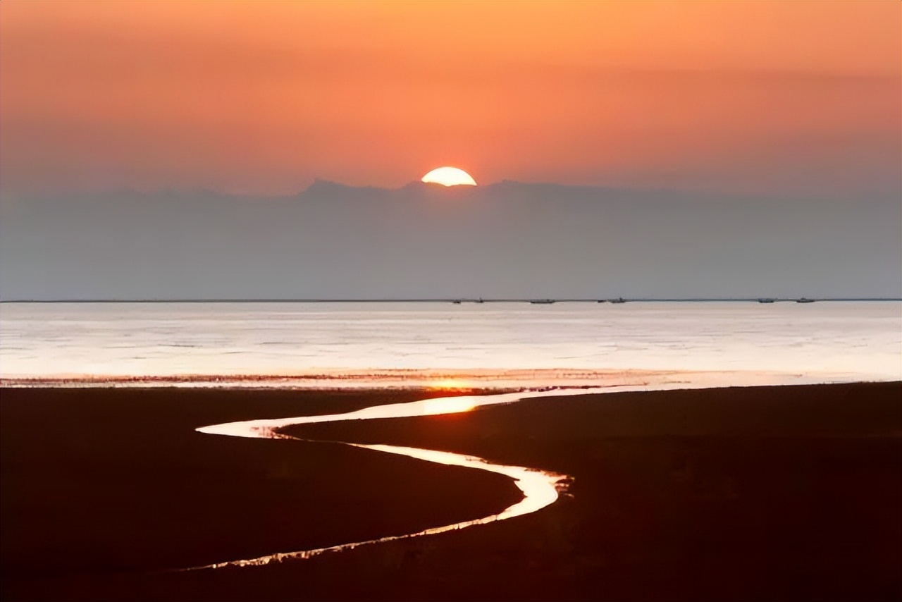 100首关于春的古诗词美到令人窒息,关于描写春的经典古诗词